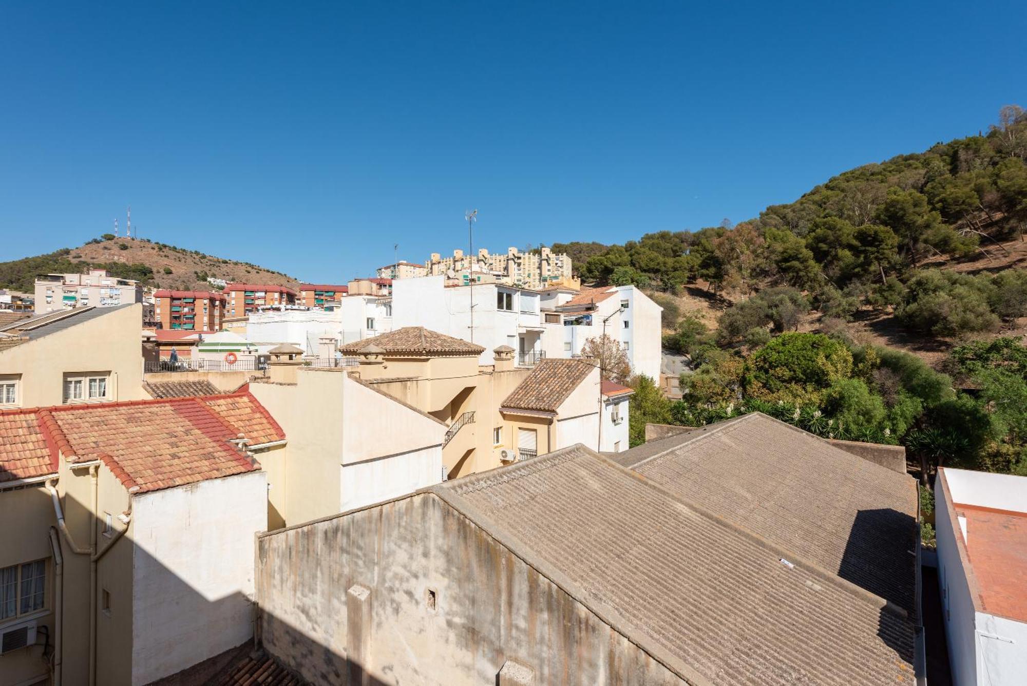 El Atico De La Montana Apartment Malaga Ngoại thất bức ảnh